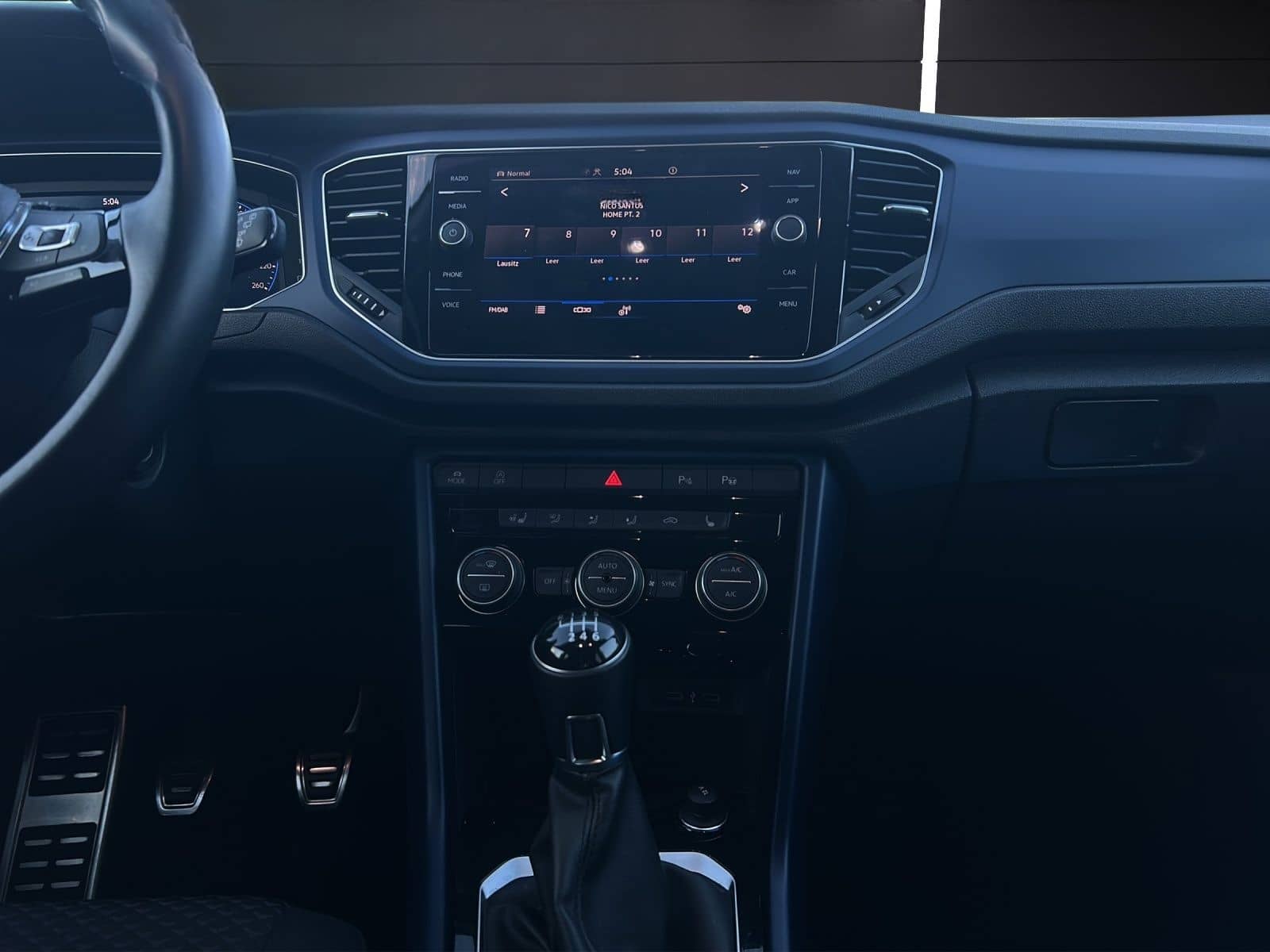 Volkswagen T-Roc TSI United LED Navi AID ACC Park-Assist SH foto 15