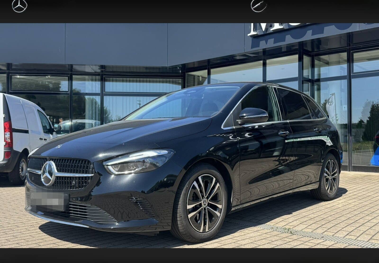 Mercedes-Benz B 180 Multibeam+Distronic+Keyless-Go+KlimaNavi foto 1