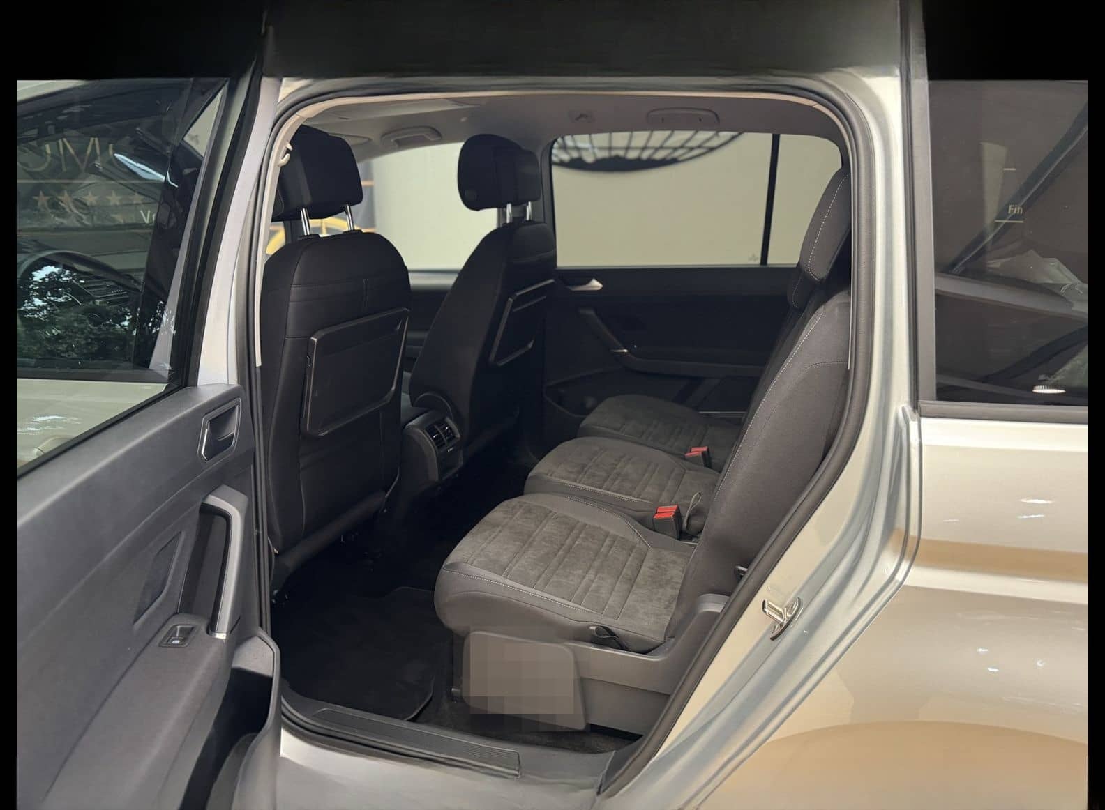 Volkswagen Touran Comfortline 2.0 TDI DSG App Connect/LED/ foto 14