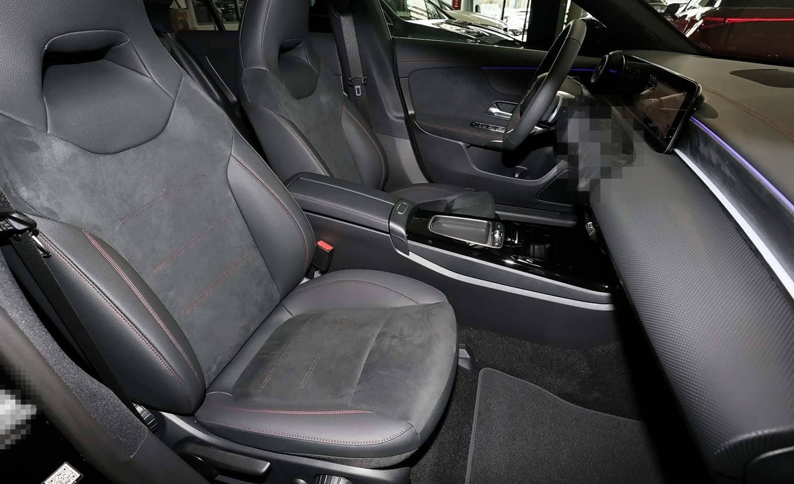 Mercedes-Benz CLA 200 Coupé AMG Distronic+360°+LED+Pano+Totwi foto 4