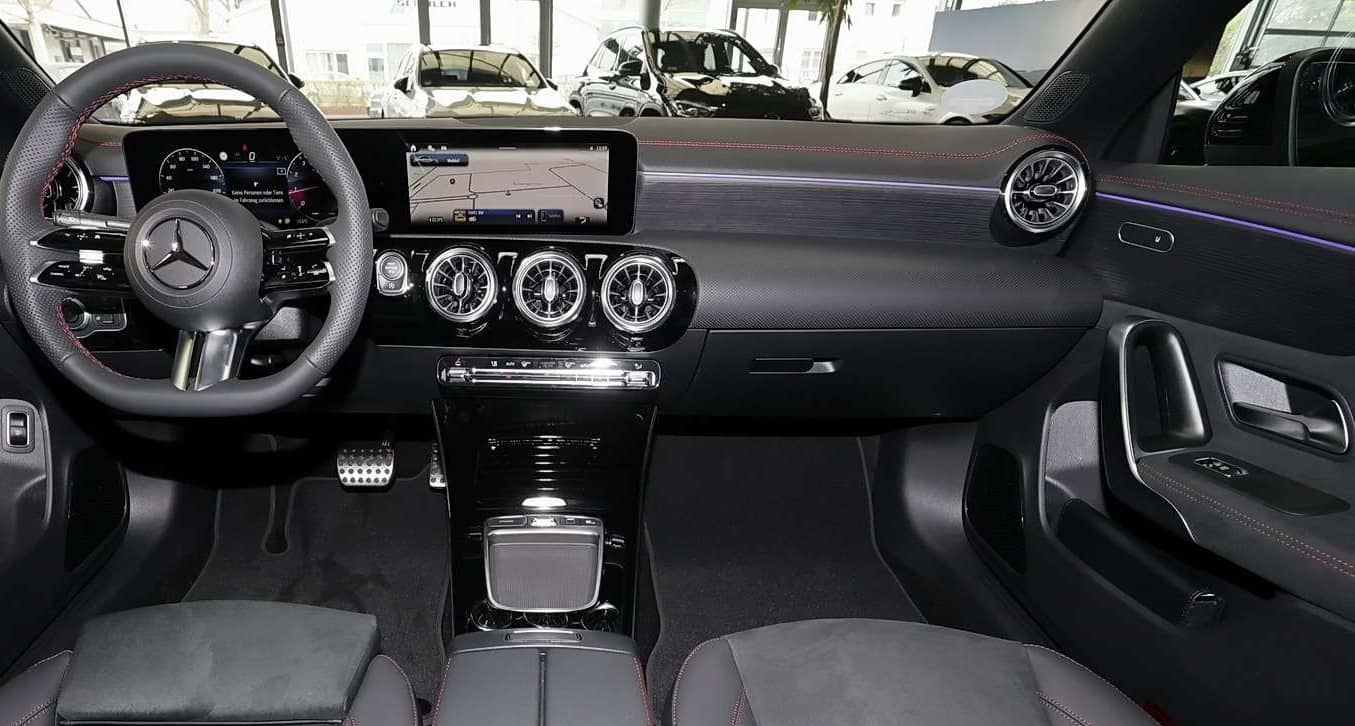 Mercedes-Benz CLA 200 Coupé AMG Distronic+360°+LED+Pano+Totwi foto 5