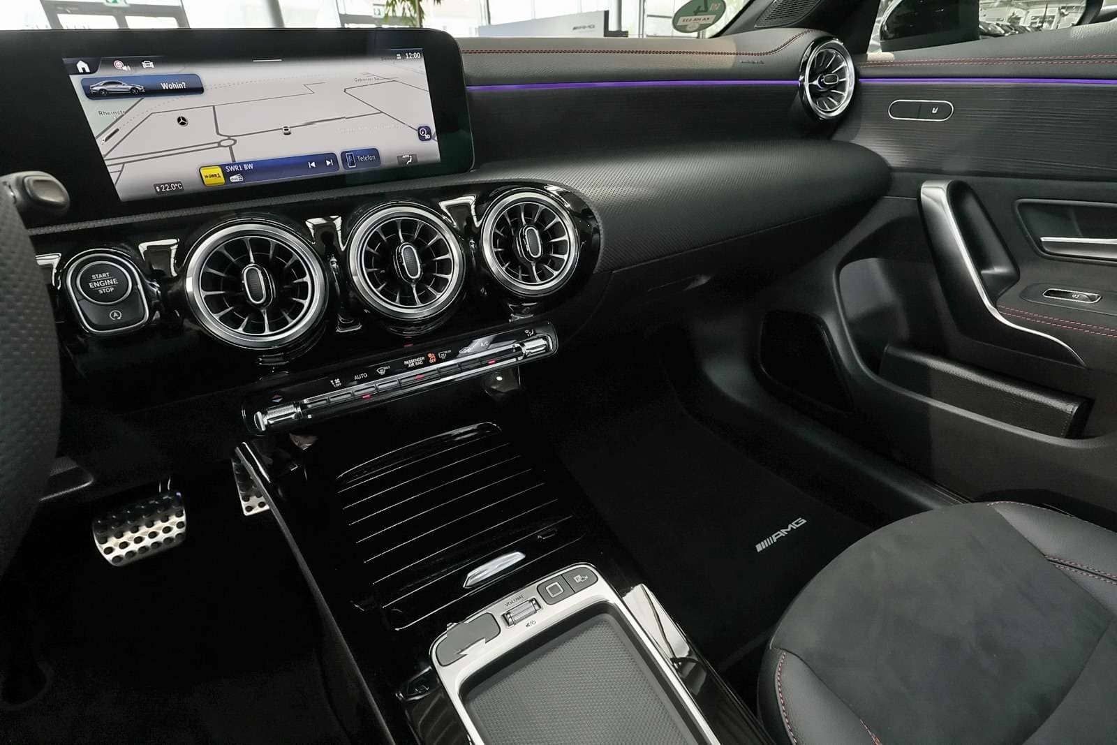 Mercedes-Benz CLA 200 Coupé AMG Distronic+360°+LED+Pano+Totwi foto 9