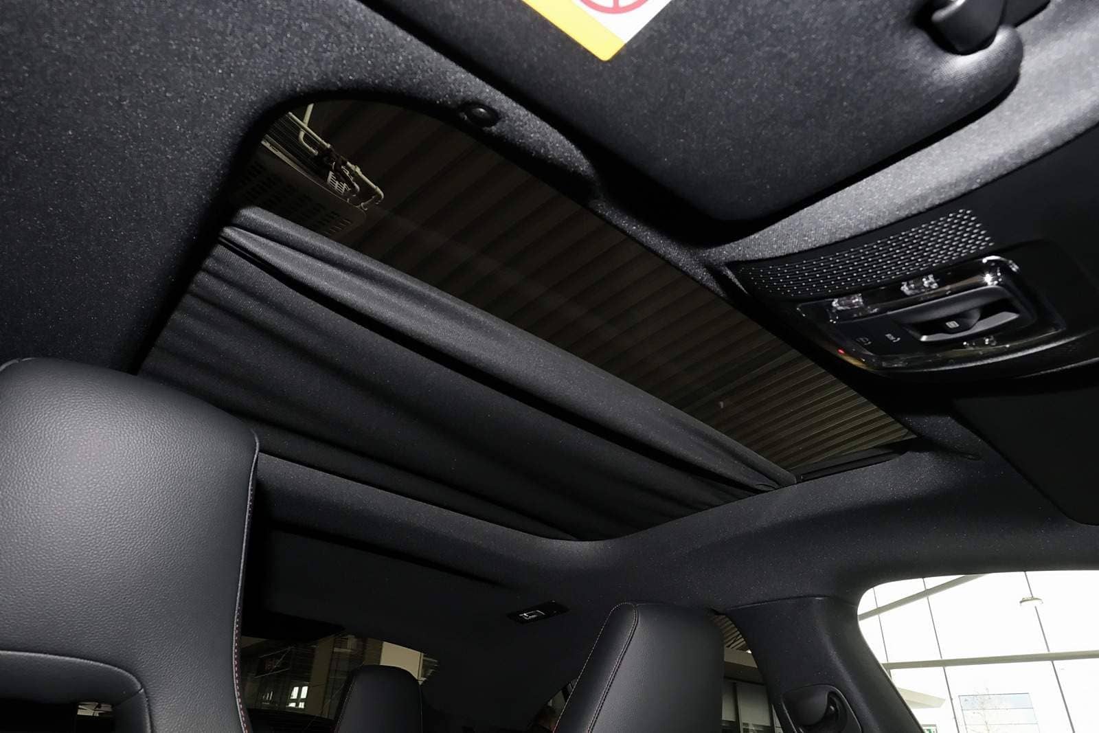 Mercedes-Benz CLA 200 Coupé AMG Distronic+360°+LED+Pano+Totwi foto 10