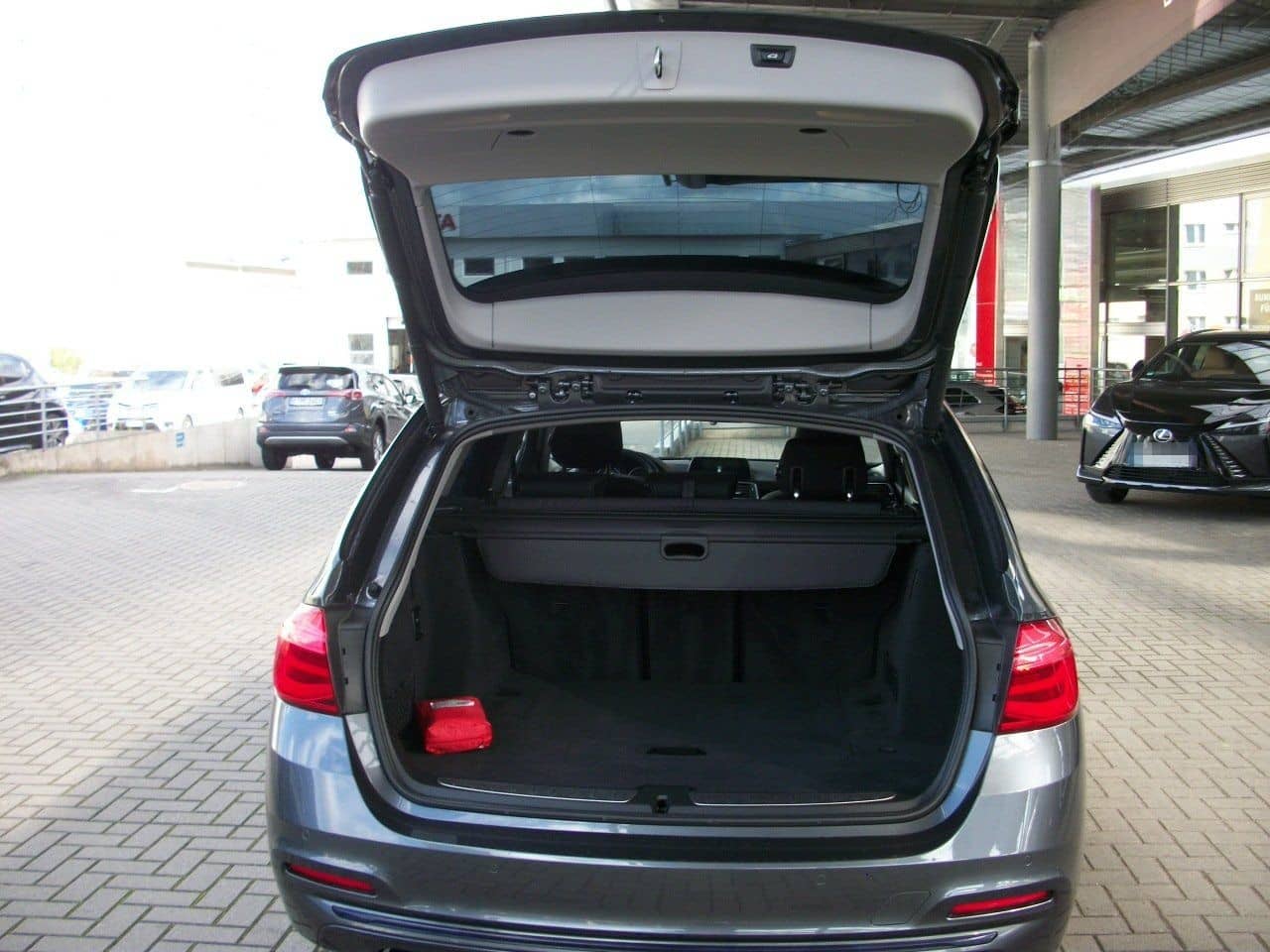 BMW Baureihe 3 Touring   320 d Sport Line foto 17