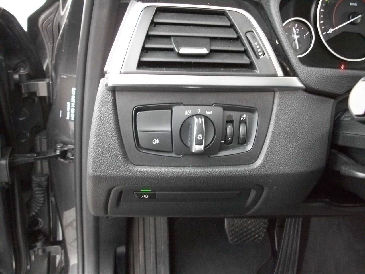 BMW Baureihe 3 Touring   320 d Sport Line foto 22