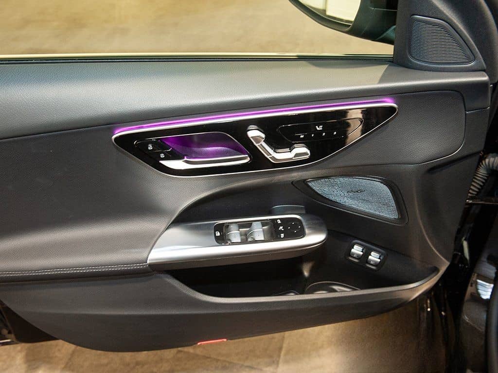 Mercedes-Benz C 300 T e Avantgarde+MBUX Navi-Premium+Kamera foto 9