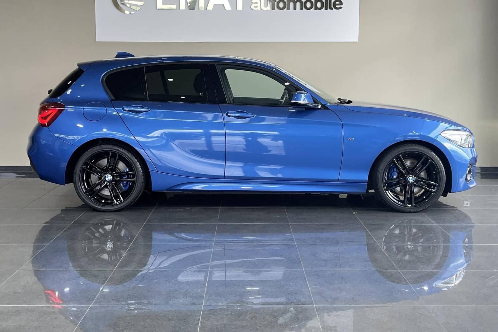 BMW 120 d Edition M Sport Shadow Metallic foto 2