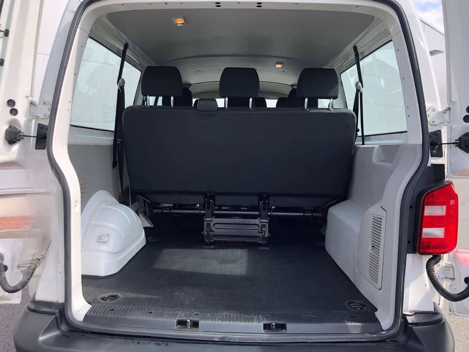 Volkswagen T6 Transporter 2.0 TDI Kombi lang 9-SITZE TEMP foto 22