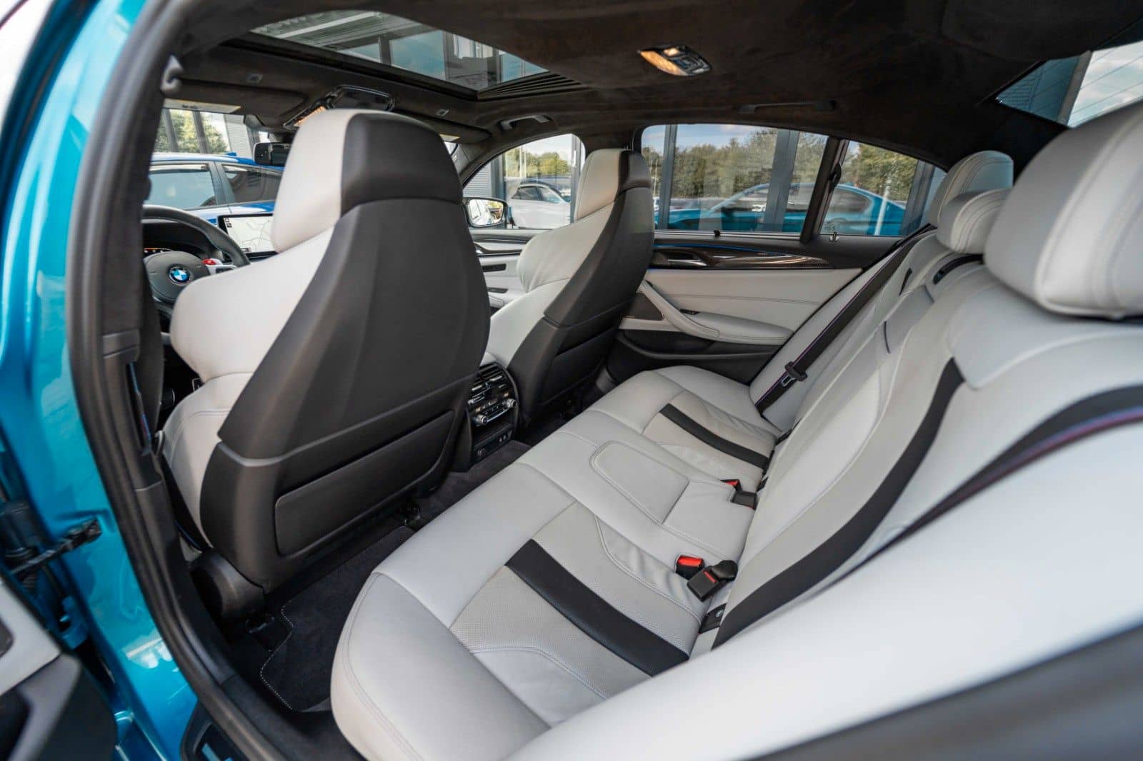 BMW M5 Competition xDrive A foto 25