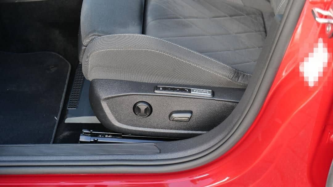 Volkswagen Golf VIII Style 1.5 eTSI 150PS DSG foto 18