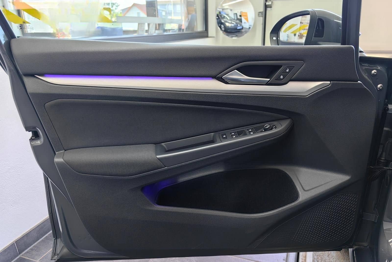 Volkswagen Golf 8 Life eTSI 1.0*ACC*AHK*NAV*Front+Rückf.Kam foto 11