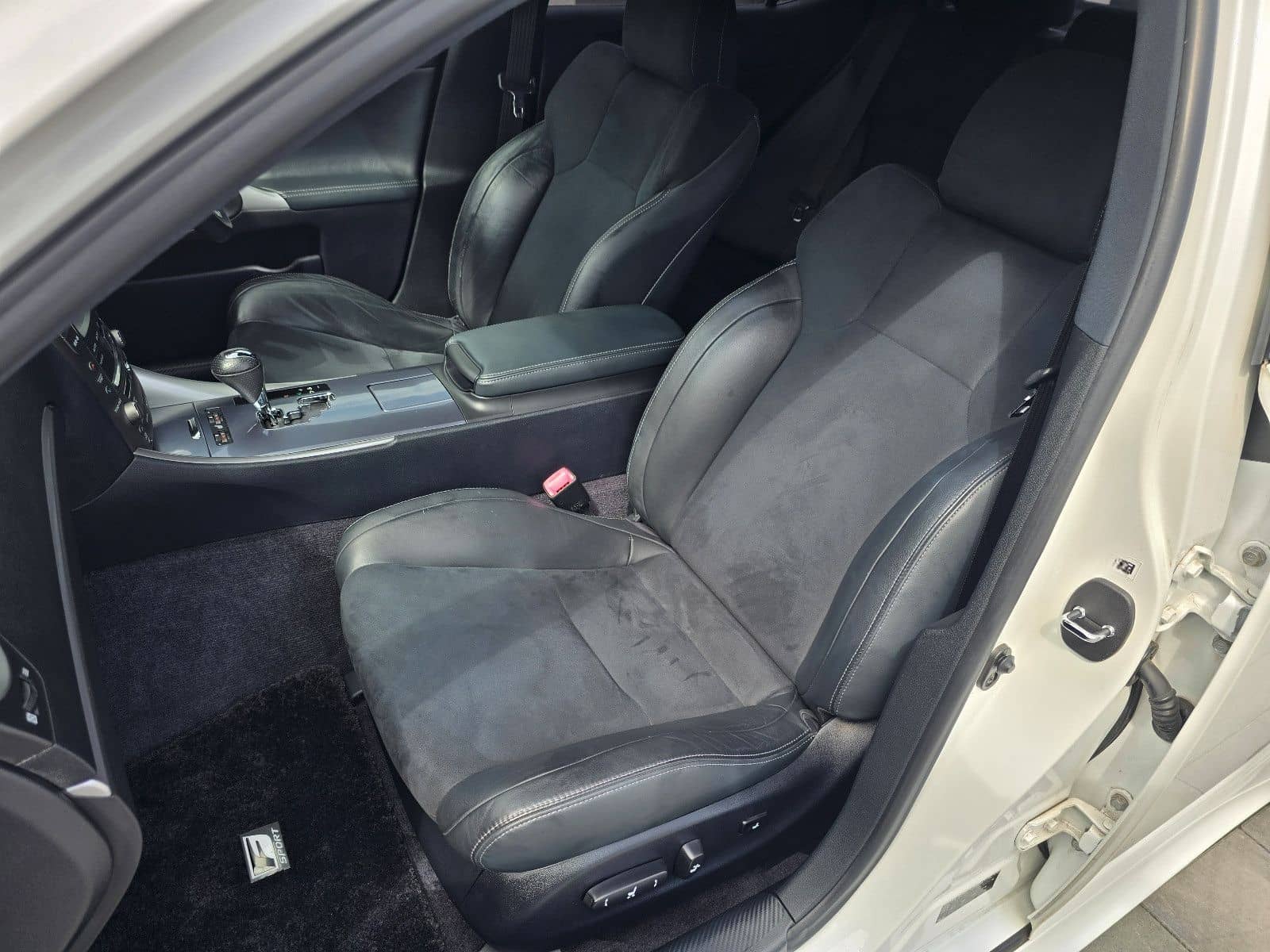 Lexus IS350 F-Sport Video großer Service foto 10