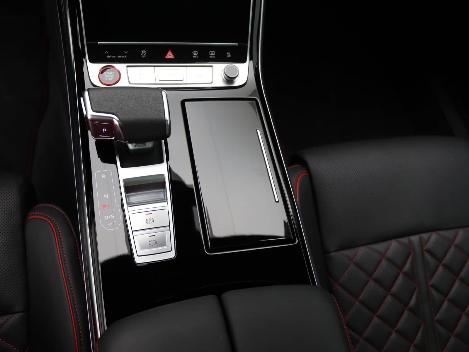 Audi S8 TFSI quattro / Pano, Standh, AHK, B&O, OLED foto 15