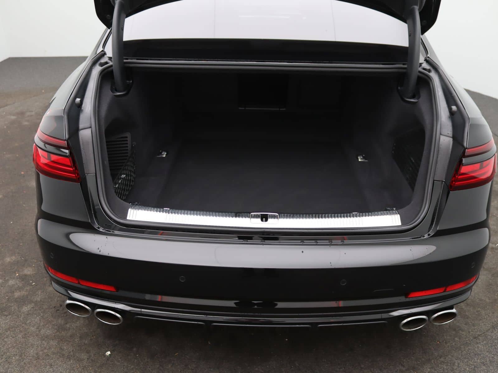 Audi S8 TFSI quattro / Pano, Standh, AHK, B&O, OLED foto 8