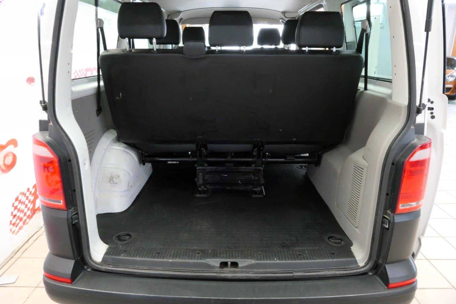 Volkswagen T6 Transporter Kombi KR *8-SITZER*KLIMA*AHK* foto 12