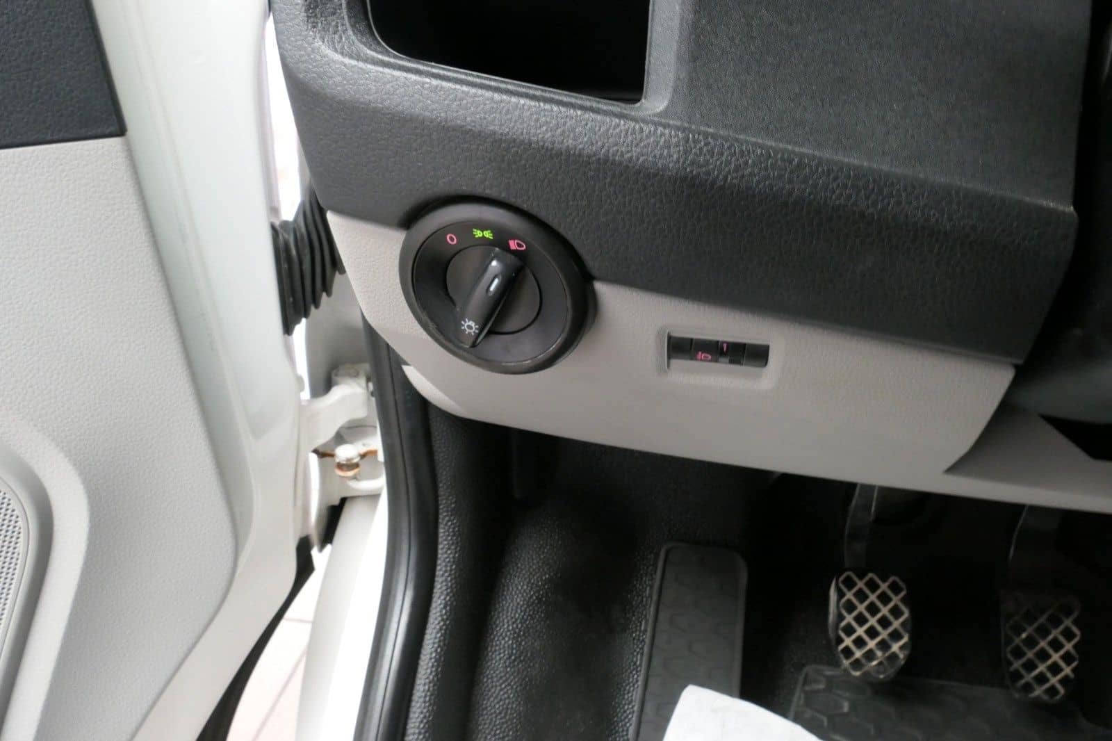 Volkswagen T6 Transporter Kombi KR *8-SITZER*KLIMA*AHK* foto 17