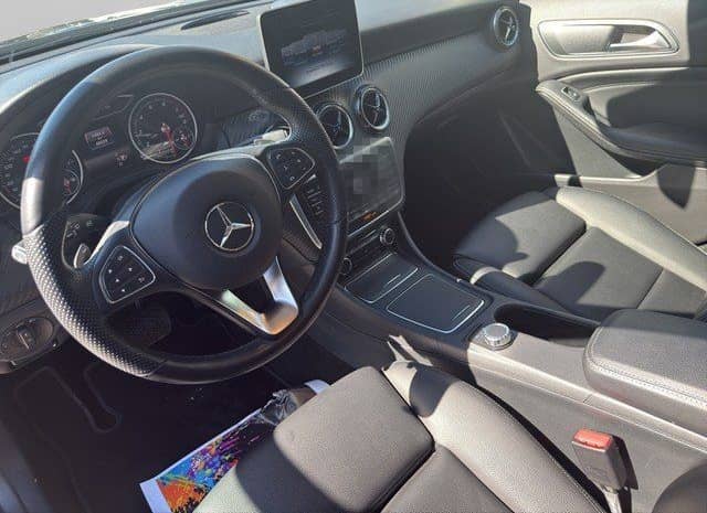 Mercedes-Benz GLA 220 4Matic *LEDER*BUSINESS*SPUR*LED*PRIVACY* foto 9