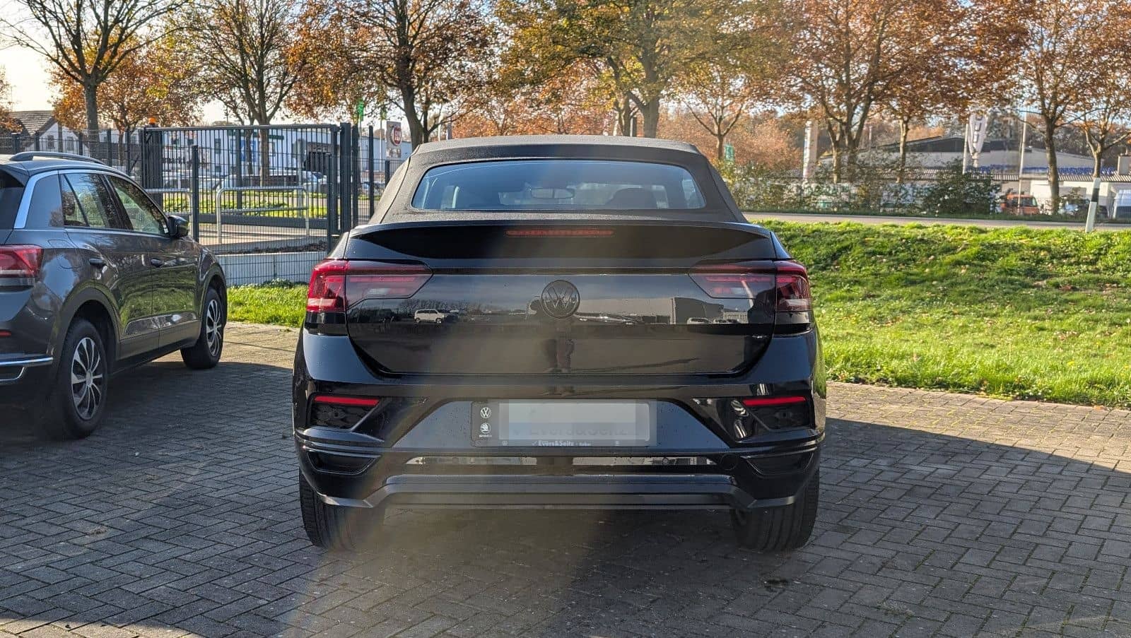 Volkswagen T-Roc Cabriolet R-Line 1.5 TSI 150 PS RFK + AHK foto 5