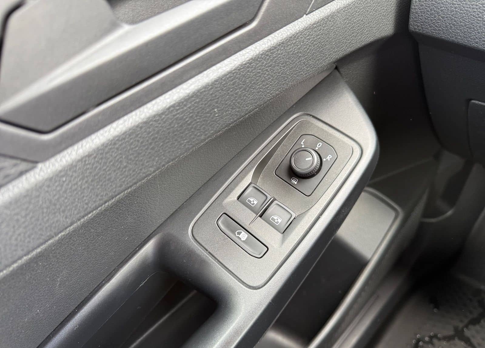 Volkswagen Caddy Maxi 2.0 TDI DSG 1. Hand Klima AHK PDC USB foto 18