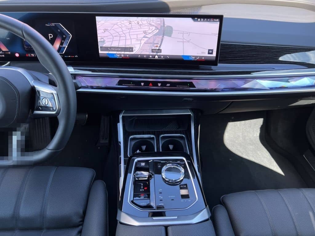 BMW 740d xDrive+M-SPORTPAKET+INNO+STDH+KLIMA-AKUSTIK foto 11