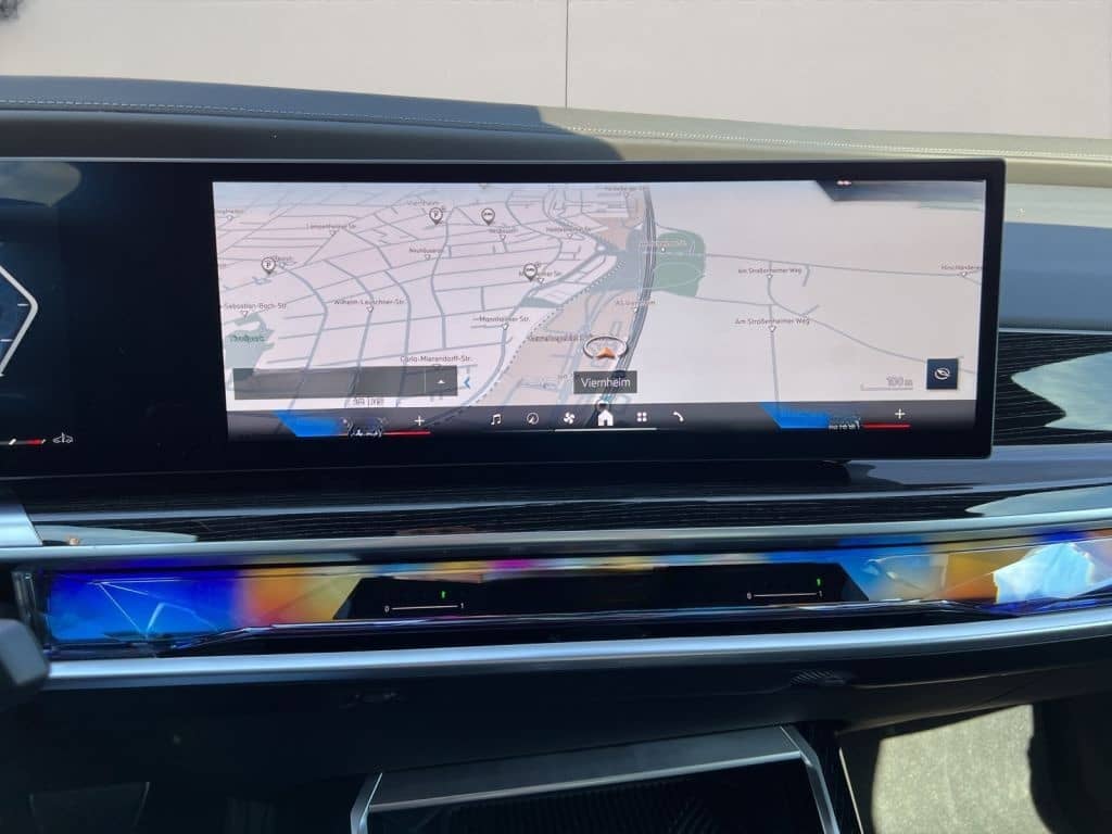 BMW 740d xDrive+M-SPORTPAKET+INNO+STDH+KLIMA-AKUSTIK foto 13