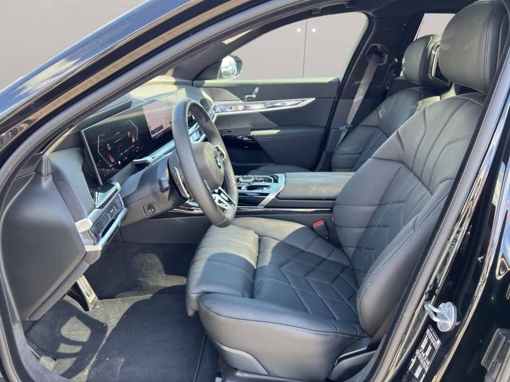 BMW 740d xDrive+M-SPORTPAKET+INNO+STDH+KLIMA-AKUSTIK foto 16