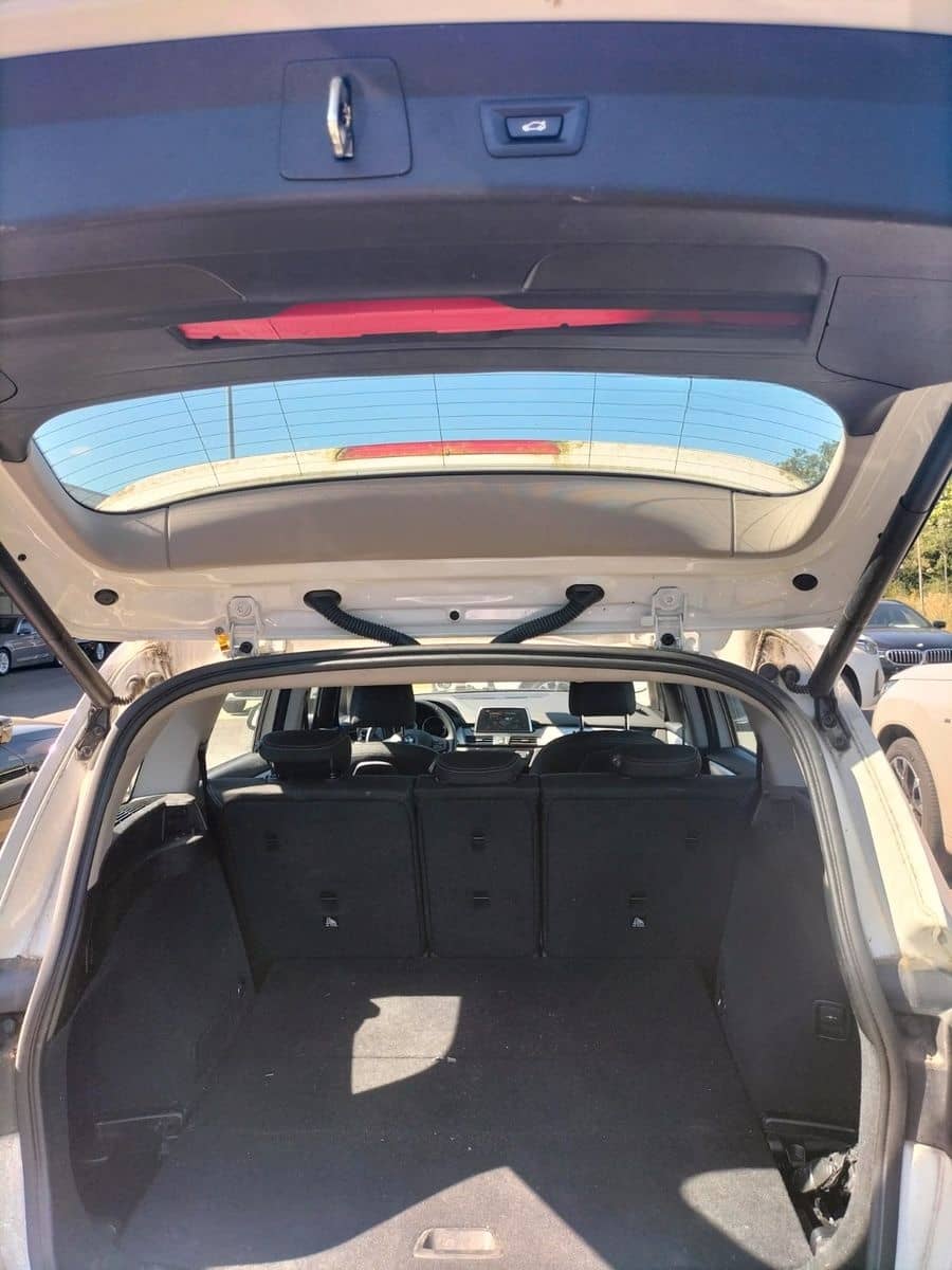 BMW 218d Gran Tourer Advantage *AHK*PDC foto 7