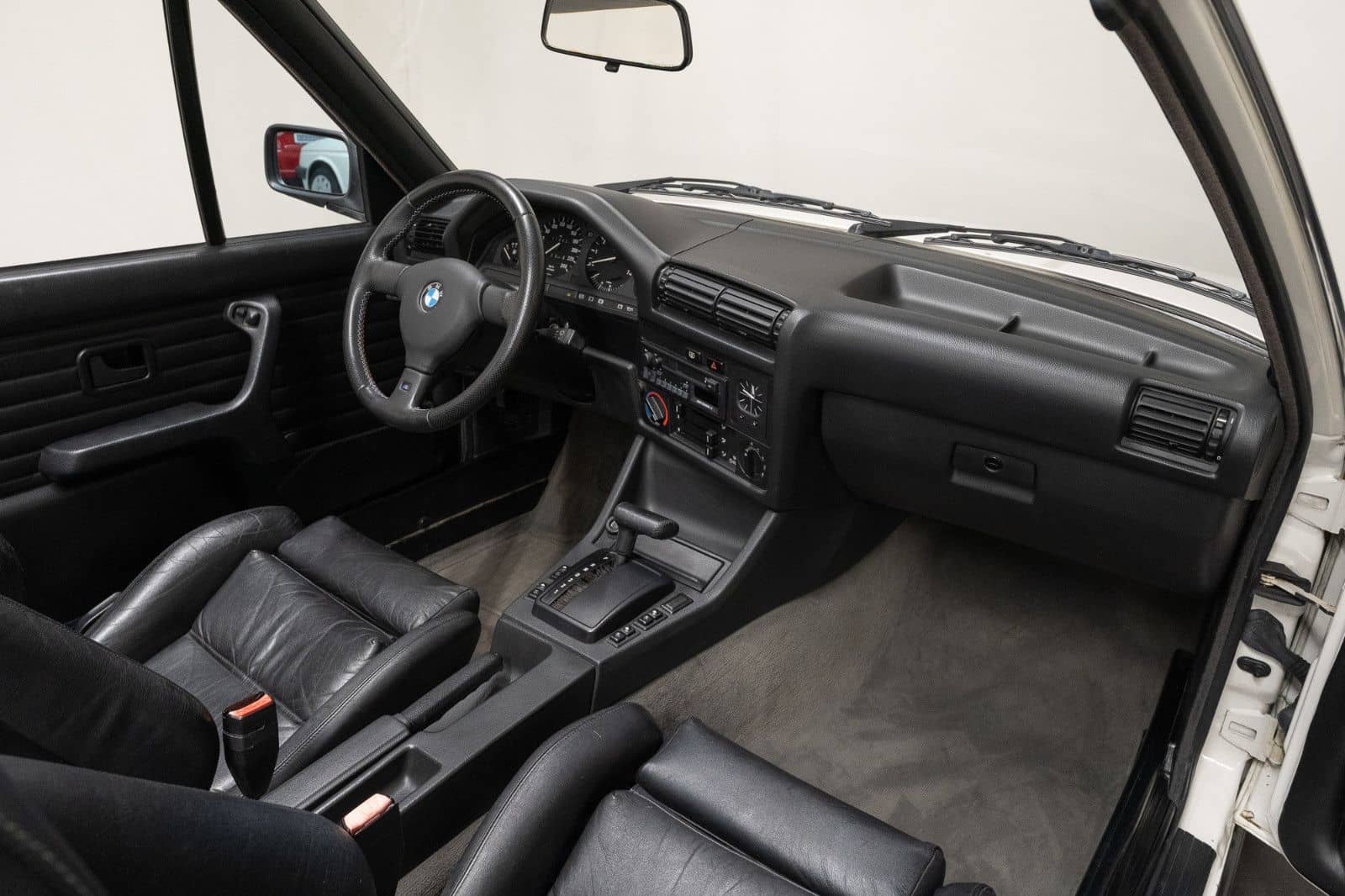 BMW 320i Cabriolet Automatik foto 14