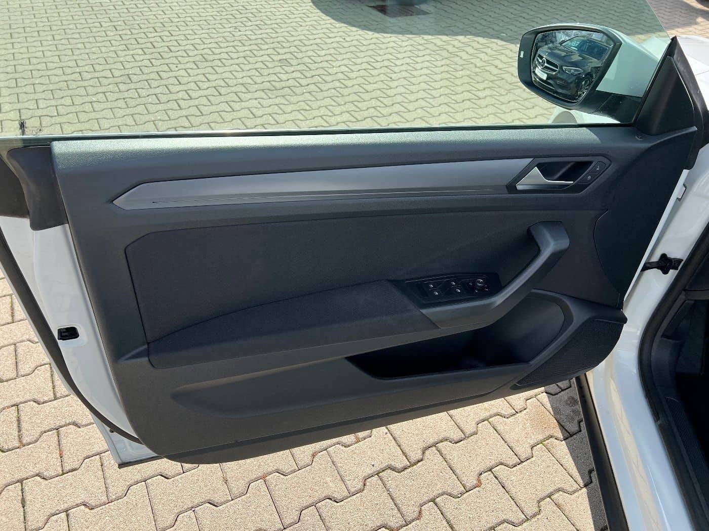 Volkswagen T-Roc Cabriolet 1.0 TSI Style *Navi Sitzh. DAB+* foto 11