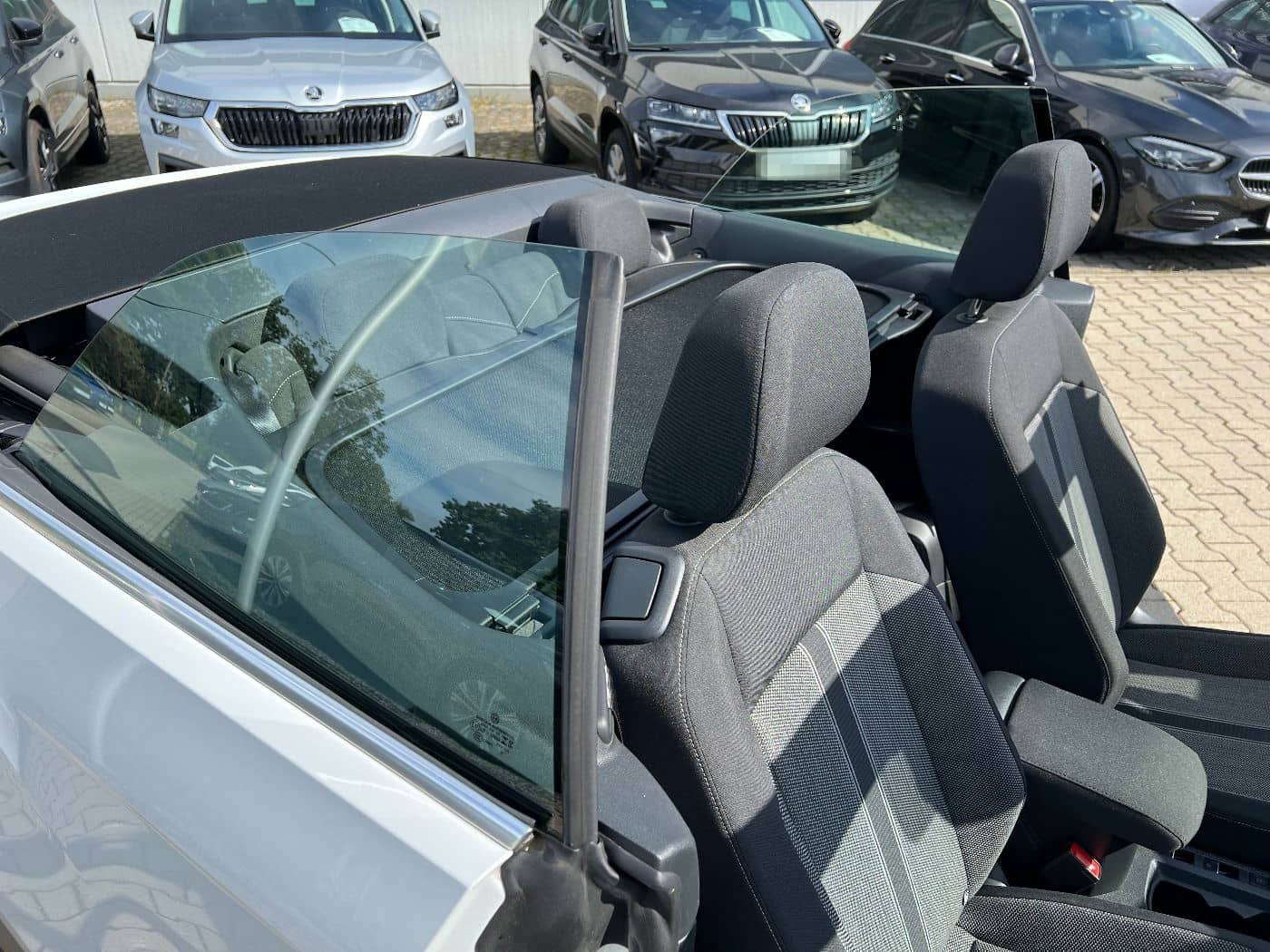 Volkswagen T-Roc Cabriolet 1.0 TSI Style *Navi Sitzh. DAB+* foto 13