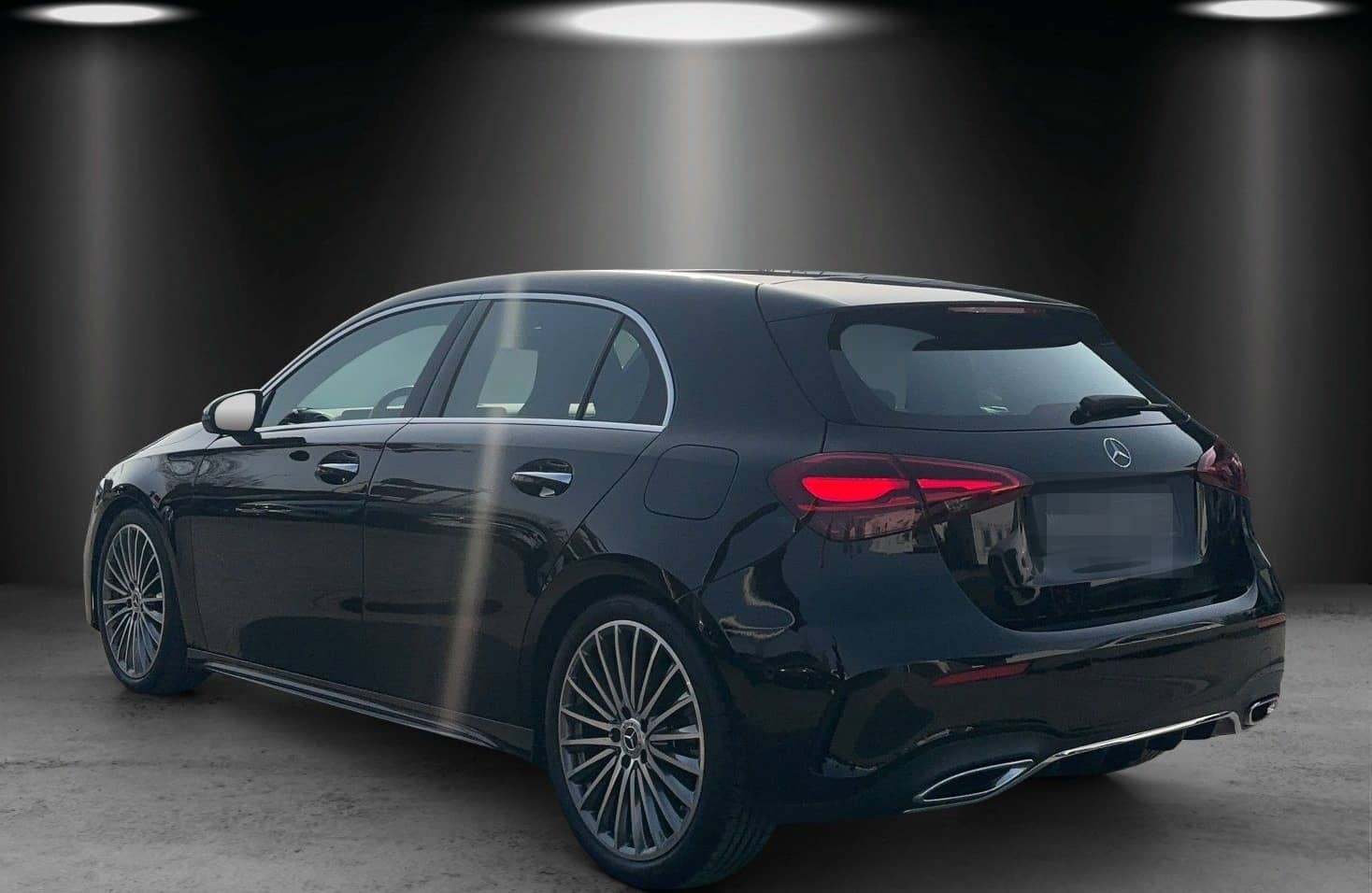 Mercedes-Benz A 250 4M AMG Premium Standhz Pano Burme WinterPk foto 3