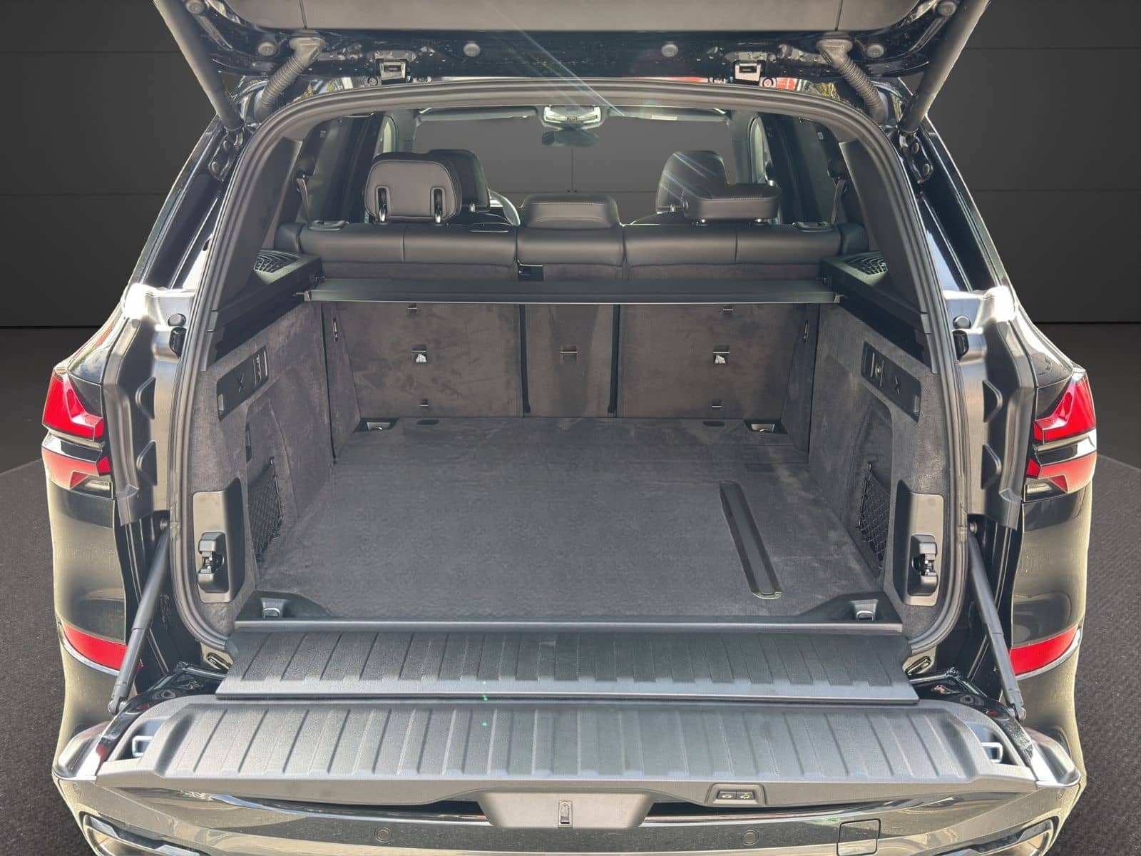 BMW X5 xDrive 30d| M Sport Pro| Sky| 360| AHK| 22" foto 24