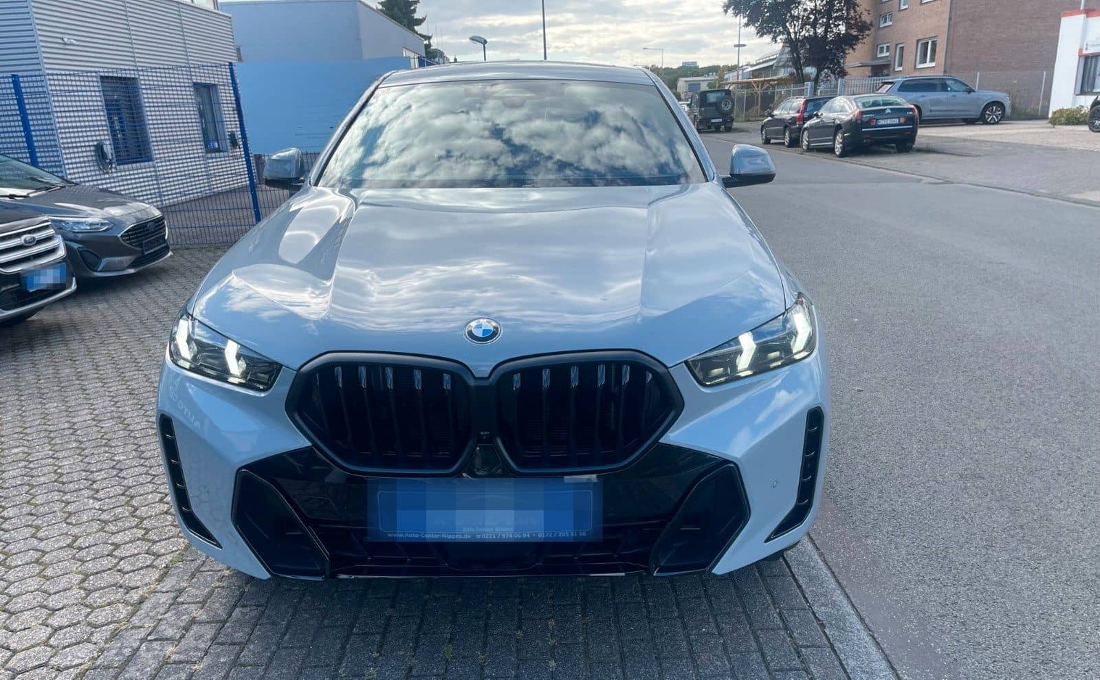 BMW X6 30d xDrive M Sport Pano Kamera Leder 22 Zoll foto 2