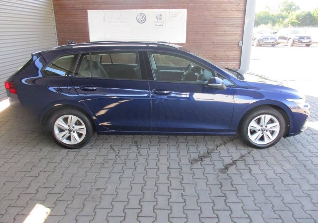 Volkswagen Golf Variant Life 1,5 TSI DSG AHK,ACC,3,99% Fina foto 2