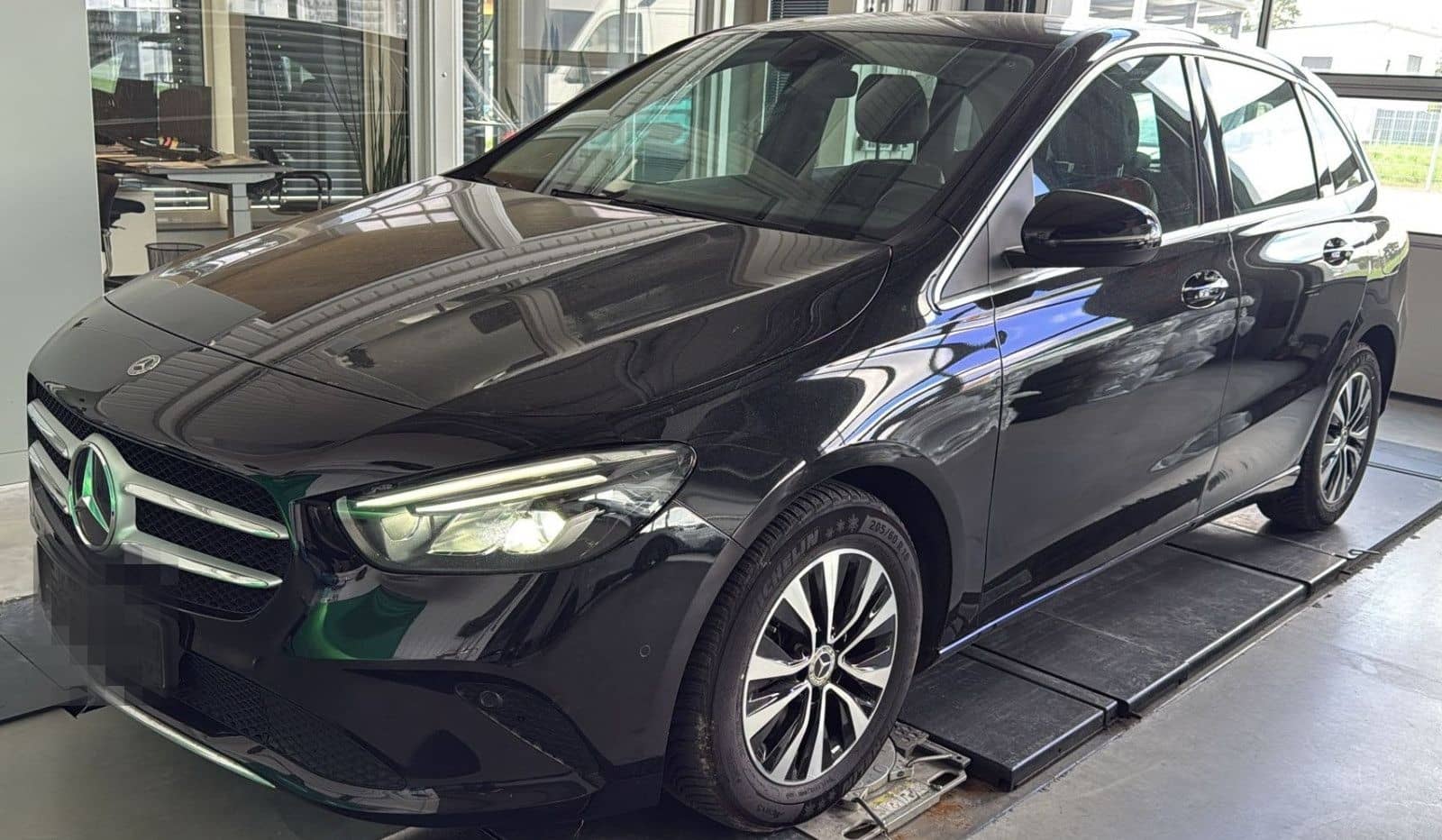 Mercedes-Benz B 200d Progressive LED foto 1