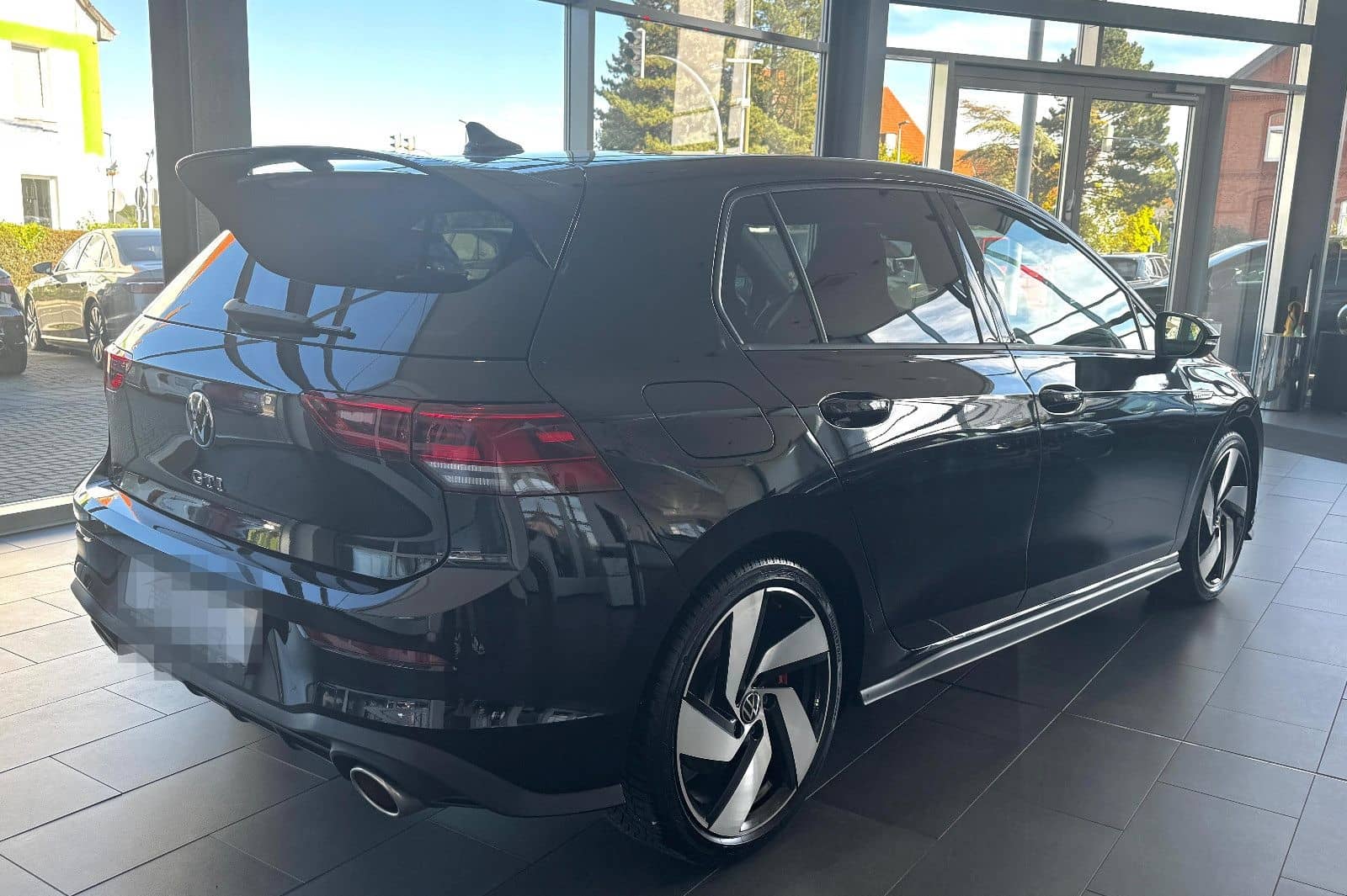 Volkswagen Golf VIII Lim. GTI Clubsport 2.0 TSI "LED/Pano" foto 4