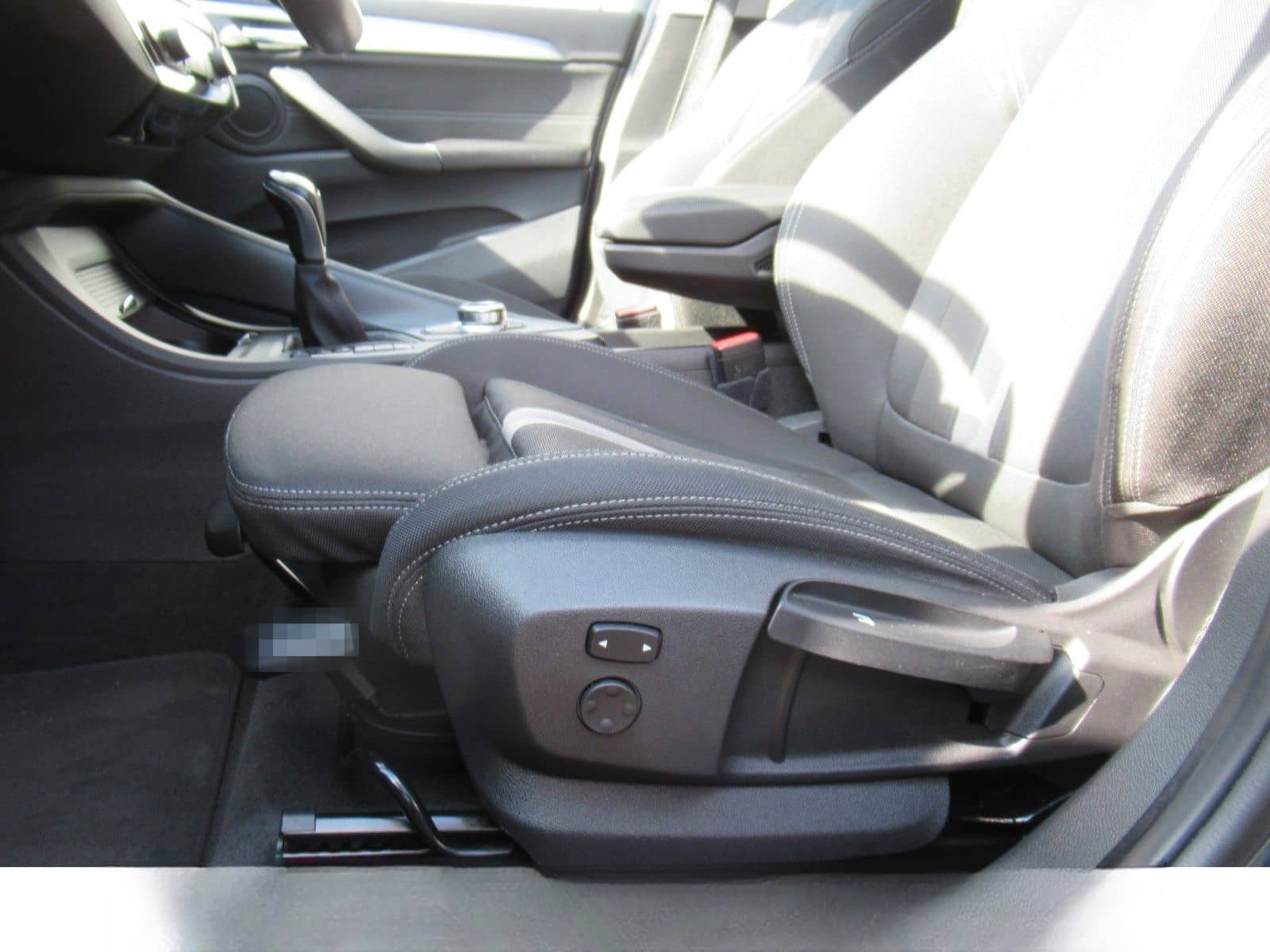 BMW X1 xDrive18d*Navi*LED*SH*Sportsitze foto 16