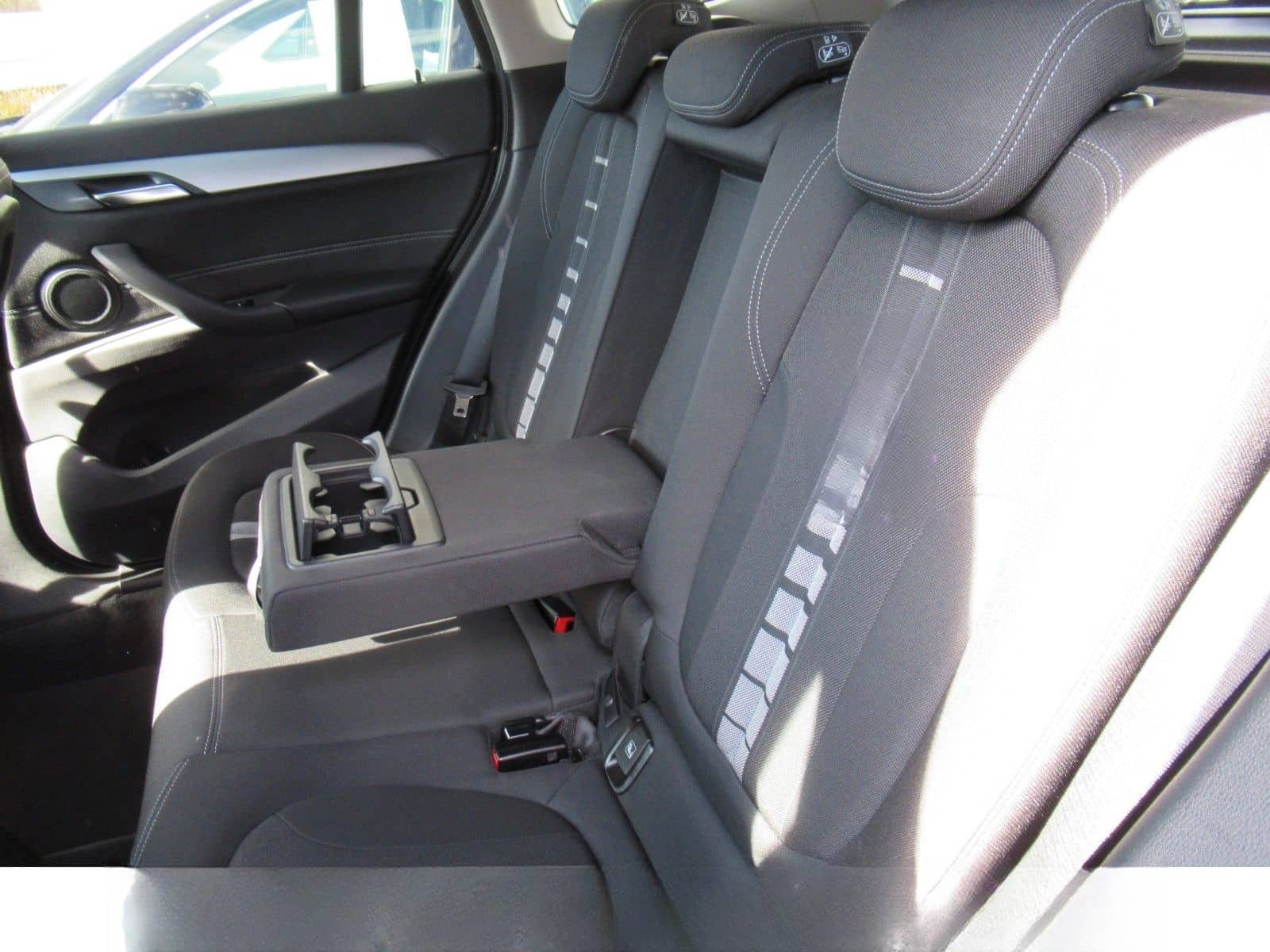 BMW X1 xDrive18d*Navi*LED*SH*Sportsitze foto 9