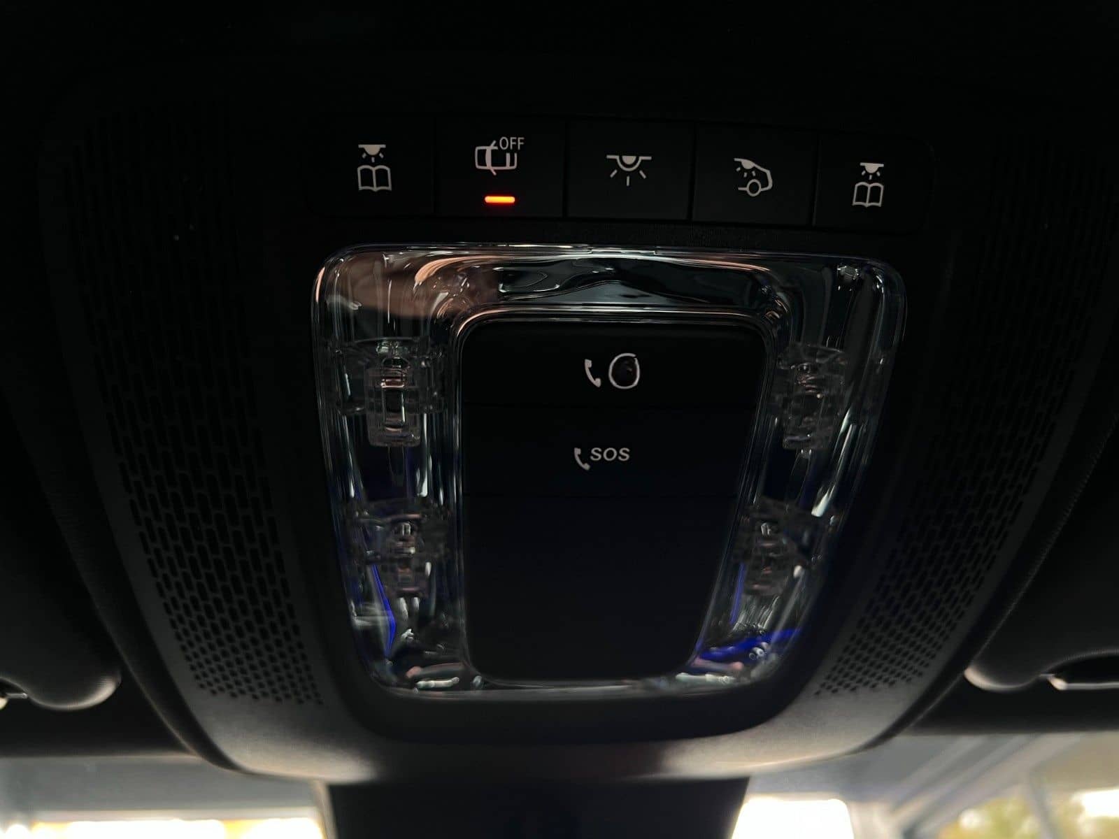 Mercedes-Benz A 250e 8G AMG NIGHT DESIGNO LED NAV+DAB KAM AMBT foto 24