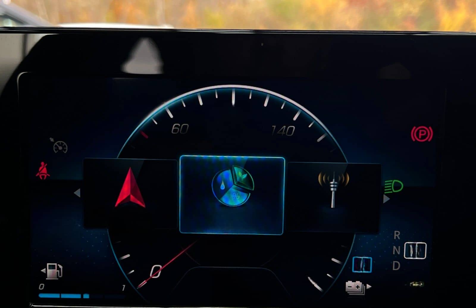 Mercedes-Benz A 250e 8G AMG NIGHT DESIGNO LED NAV+DAB KAM AMBT foto 25