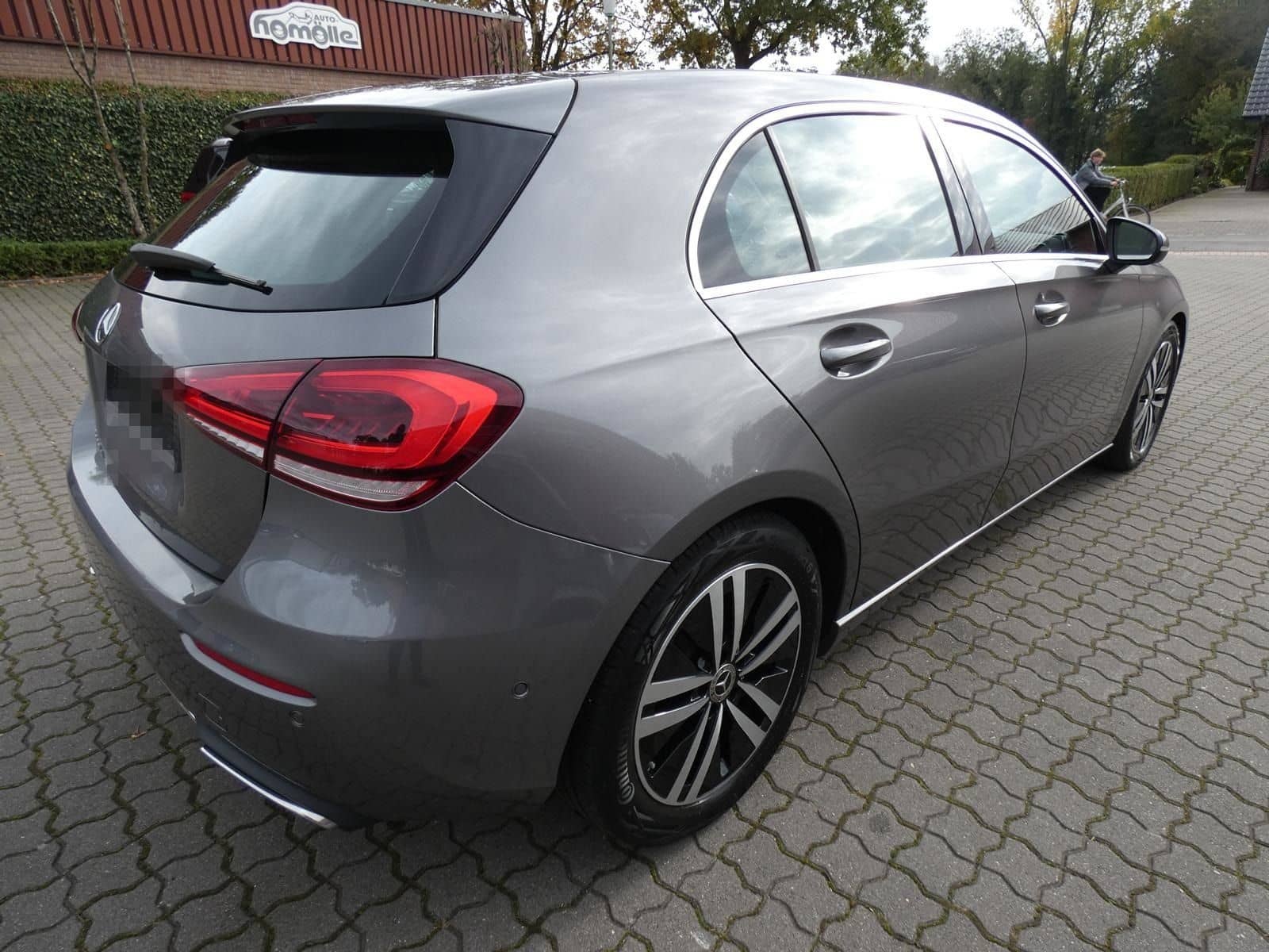 Mercedes-Benz A 200 d 8 G-DCT Progressive LED AHK RFK NAV DIST foto 9