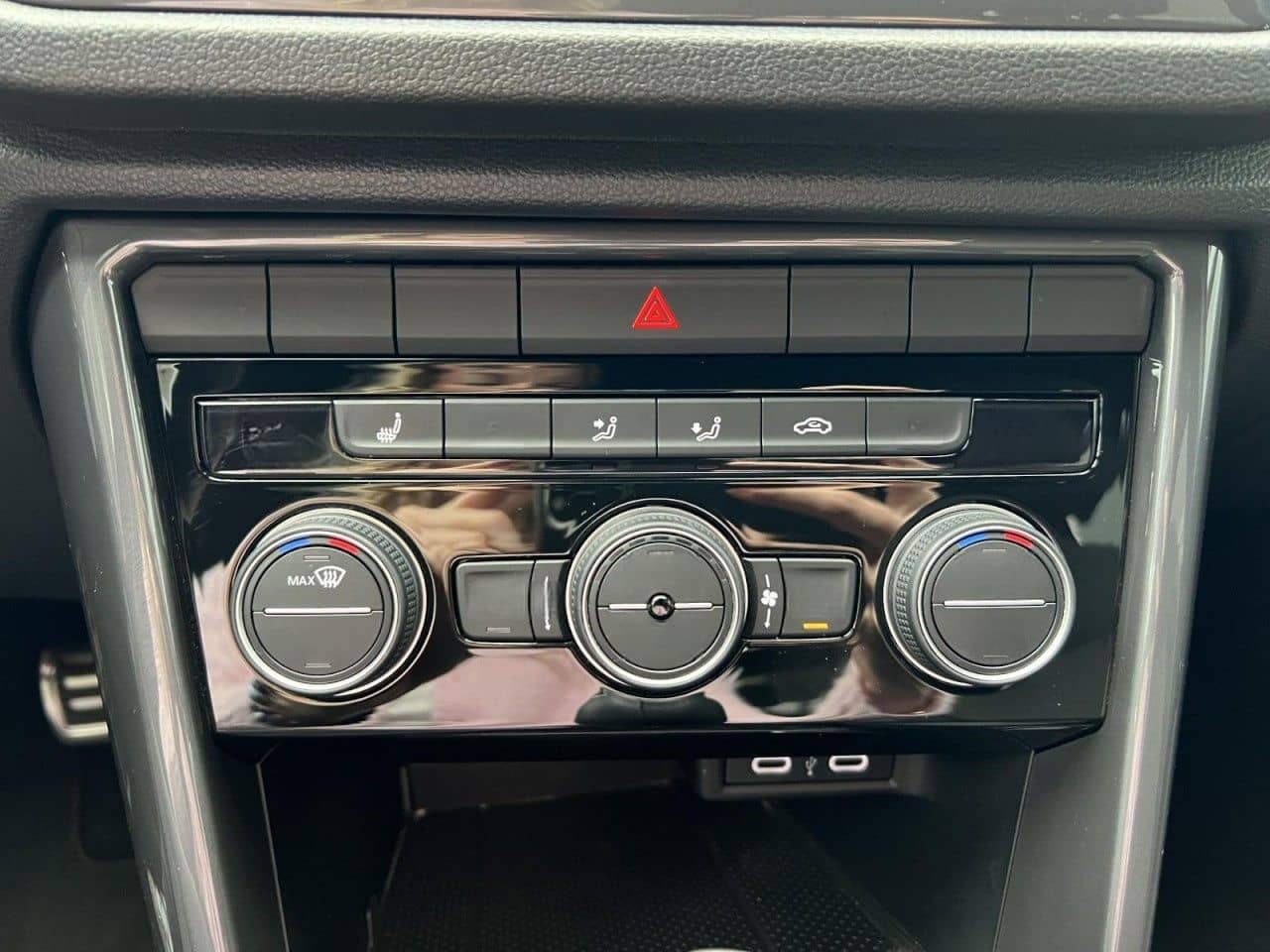 Volkswagen T-Roc 1.5 TSI Sport SHZ+PDC+KLIMA+LED+CARPLAY foto 14