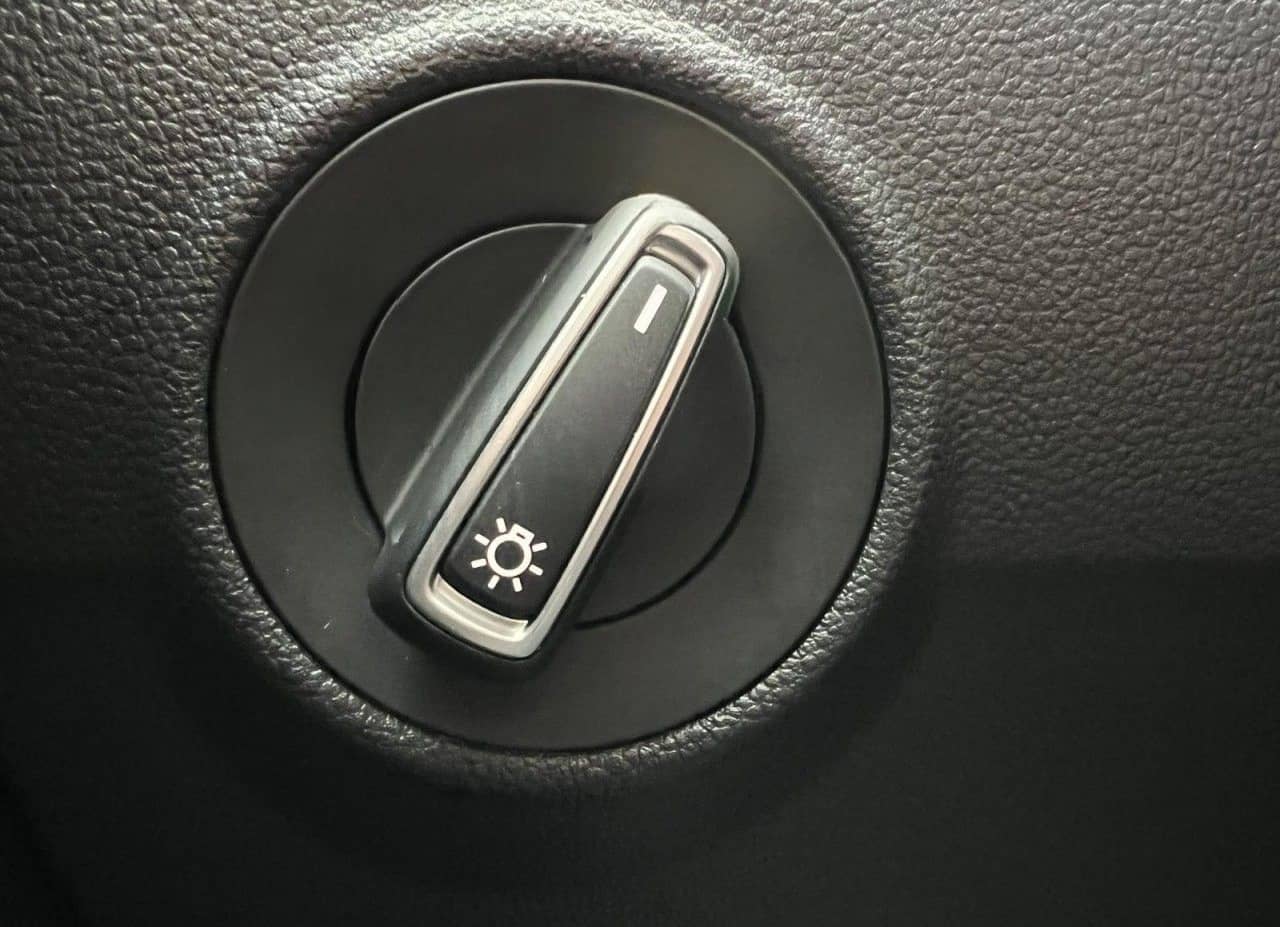 Volkswagen T-Roc 1.5 TSI Sport SHZ+PDC+KLIMA+LED+CARPLAY foto 16