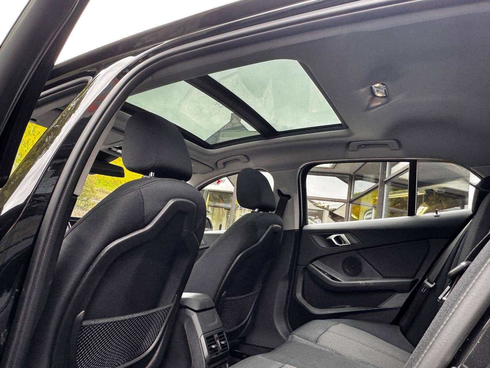 BMW 118 d Advantage foto 11