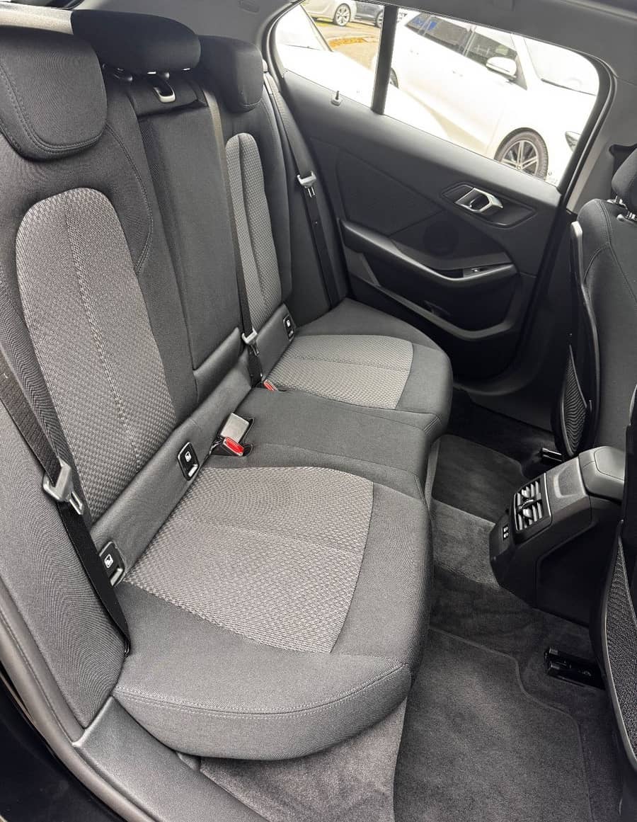 BMW 118 d Advantage foto 14