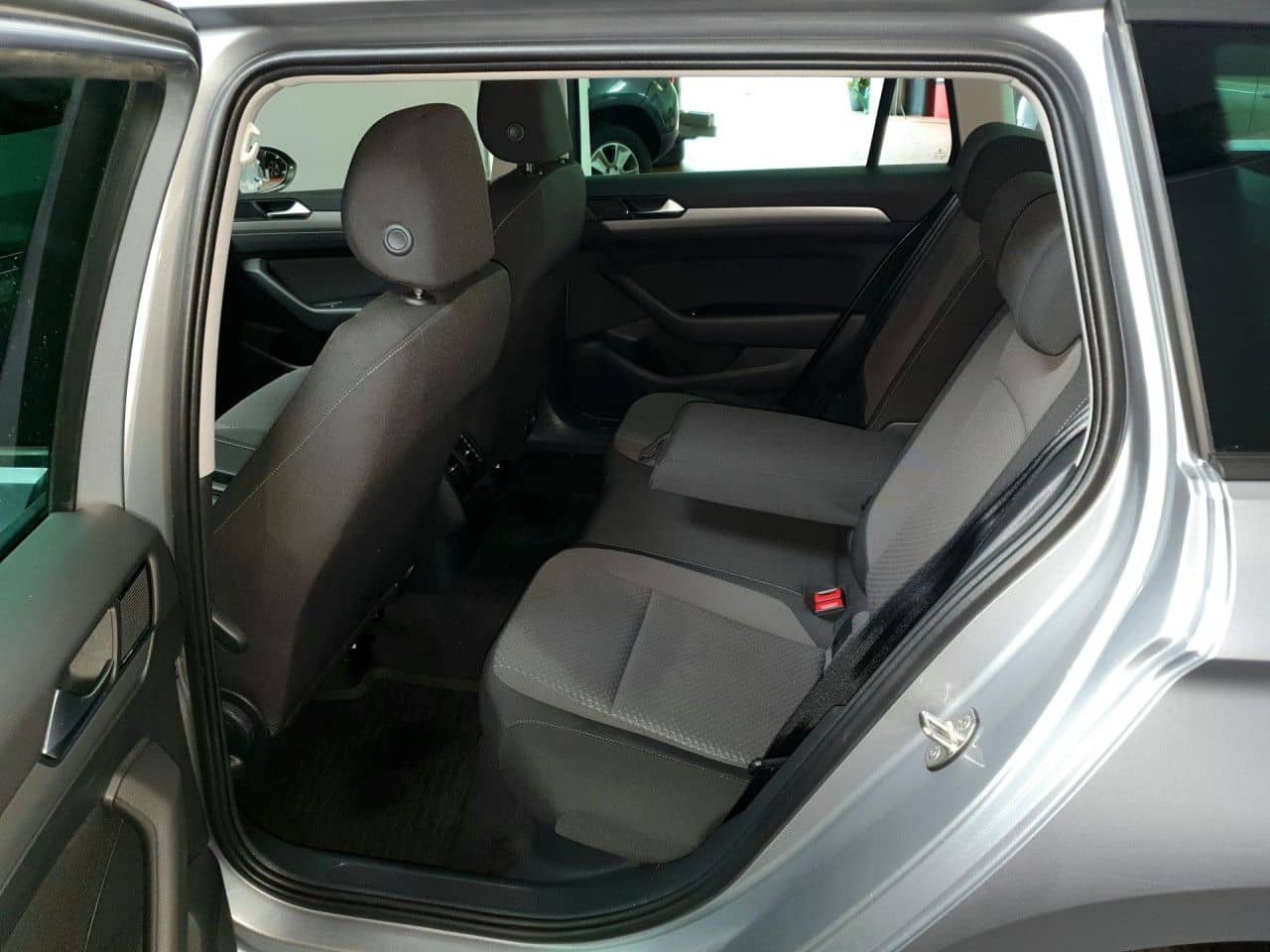 Volkswagen Passat Variant 2.0TDI DSG ACC/Navi/AppConnect foto 11