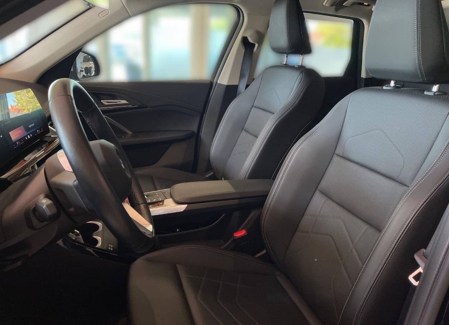 BMW iX1 eDrive20 Elektro AHK Pano Adap.LED Head-Up foto 6