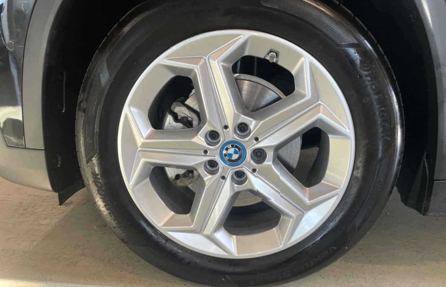 BMW iX1 eDrive20 Elektro Adap.LED Head-Up RFK Shz. foto 13