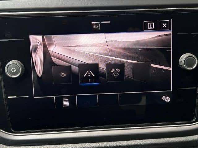 Volkswagen T-Roc 1.5 TSI Sport Navi ACC LED SZH Kamera foto 15