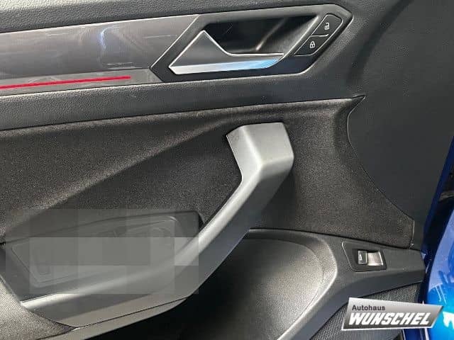 Volkswagen T-Roc 1.5 TSI Sport Navi ACC LED SZH Kamera foto 6